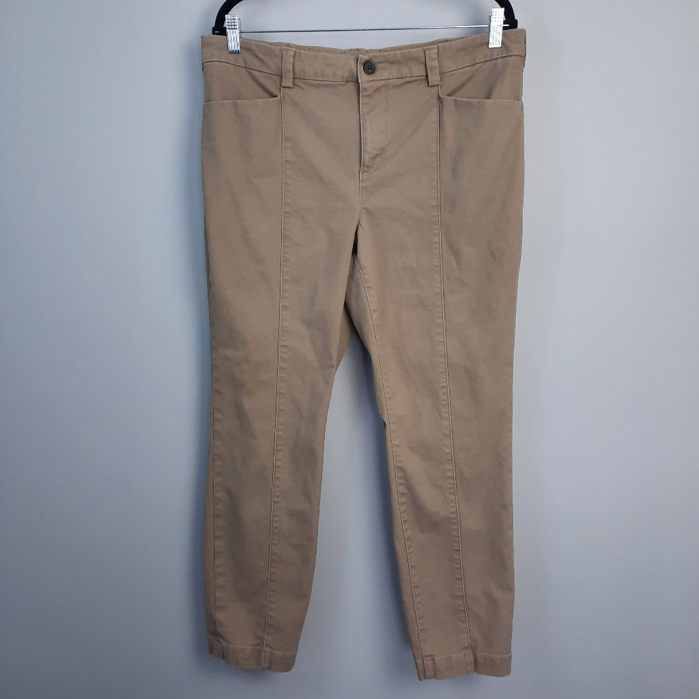 Duluth Trading Co Tan Cropped Straight-Leg Women's Pants